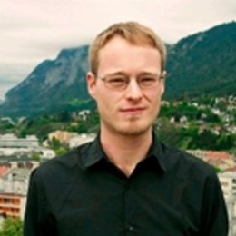 Dr. Vergeiner, Philip